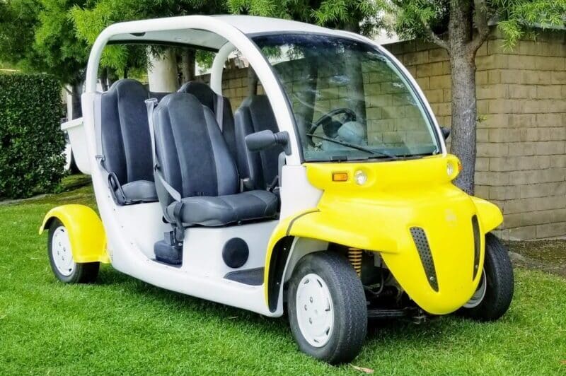 4-passenger electric golf cart rental in Key West, street-legal LSV